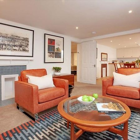 סידמות' 1 Perfectly Located Stylish, Comfortable Apartment מראה חיצוני תמונה