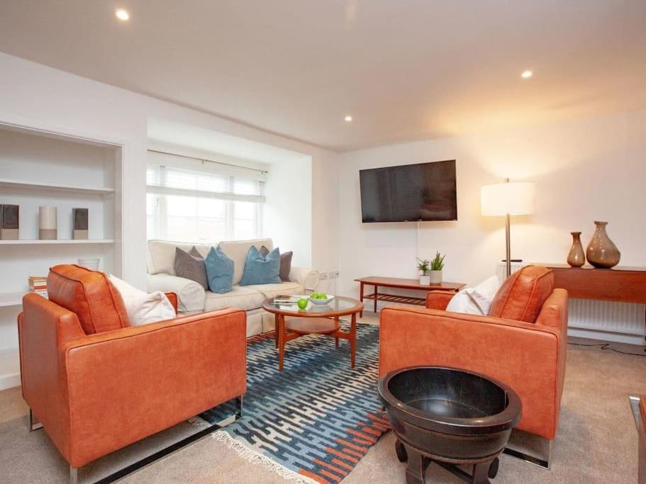 סידמות' 1 Perfectly Located Stylish, Comfortable Apartment מראה חיצוני תמונה